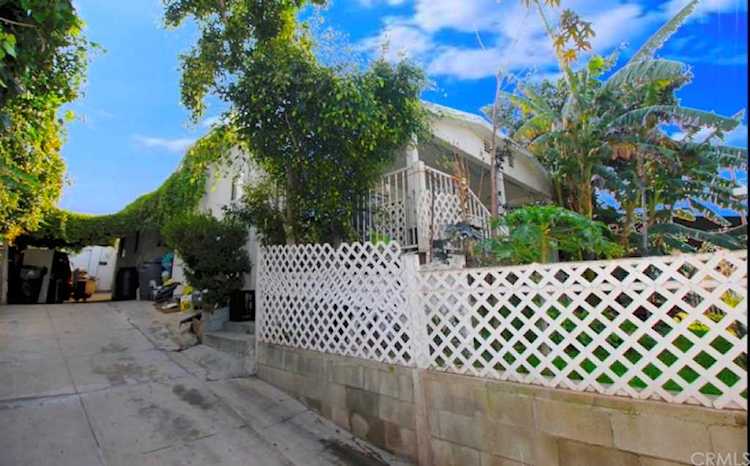 258 N Benton Way Los Angeles, CA 90026