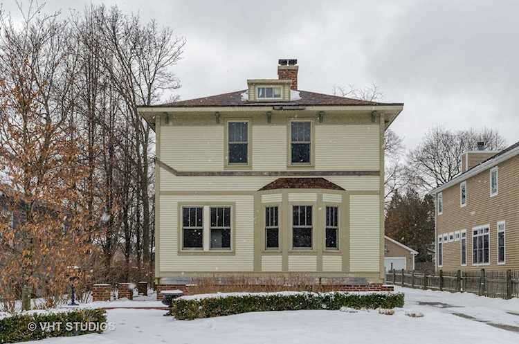 1312 Ridgewood Dr Highland Park, IL 60035