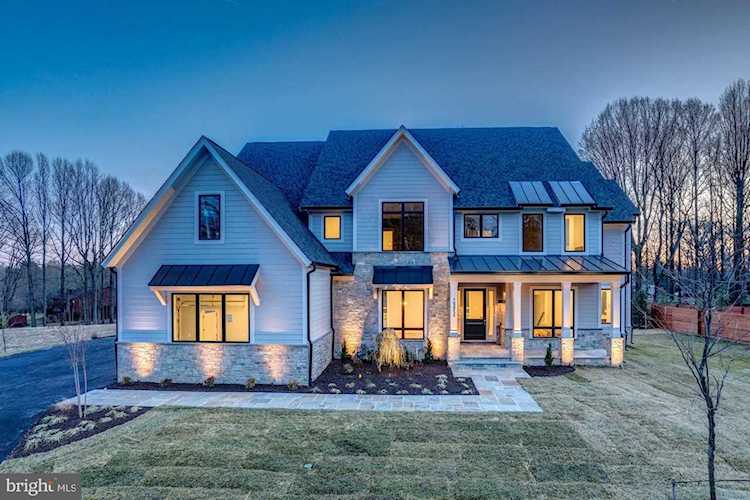 10599 Brookeville Ct Great Falls, VA 22066
