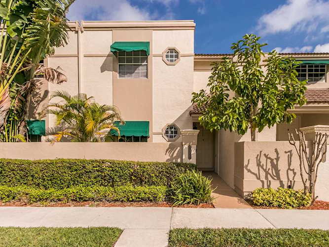 6555 Via Regina #6555 Boca Raton, FL 33433