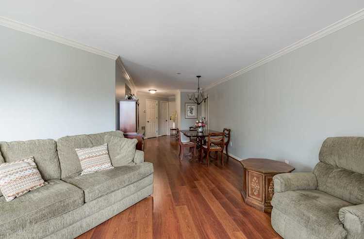 8605 Shelbyville Rd #129 Louisville, KY 40222