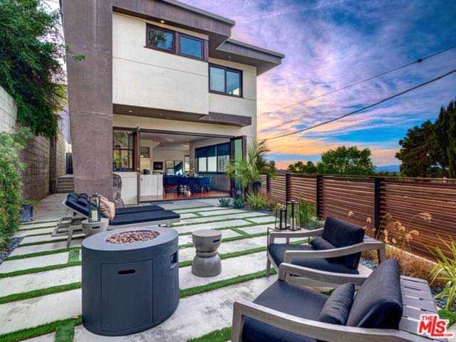 1850 Lucile Avenue Los Angeles, CA 90026