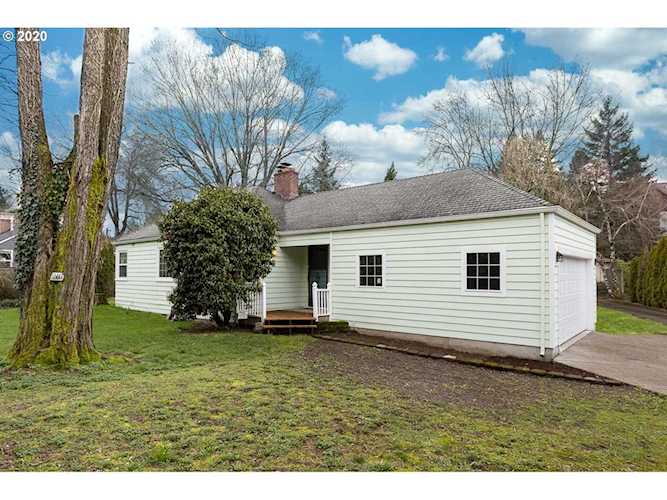 12465 SW Boones Ferry Rd Lake Oswego, OR 97035