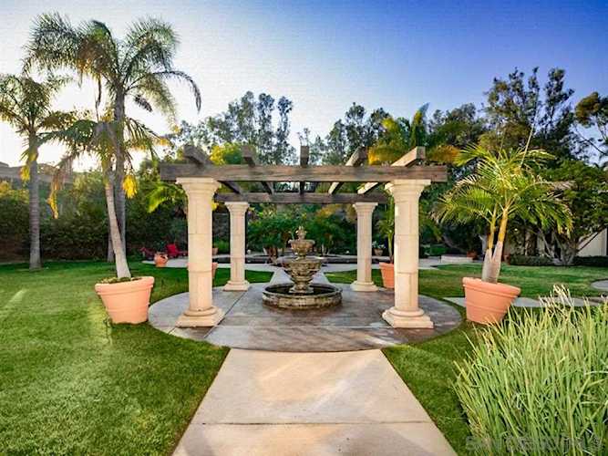 13772 Paseo Valle Alto Poway, CA 92064