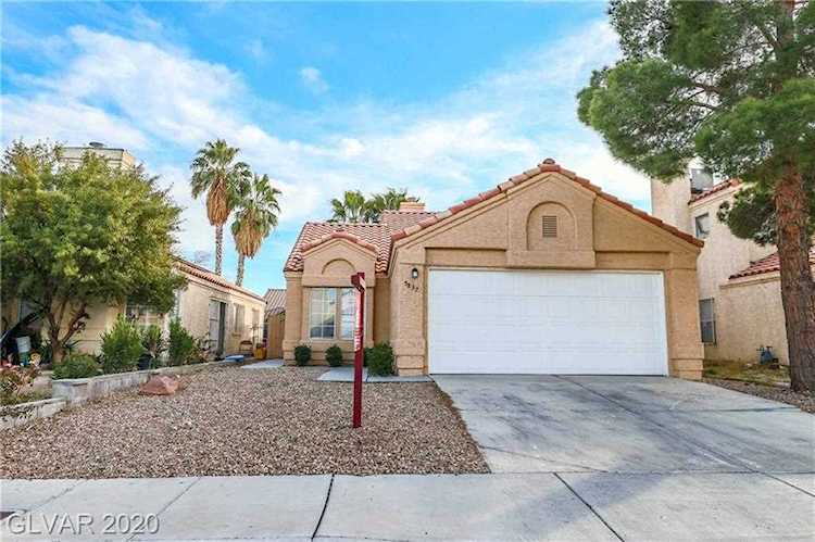 5837 Goodsprings Ct Las Vegas, NV 89110
