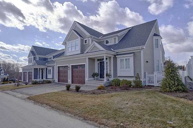 38 Sunset Way Medfield, MA 02052