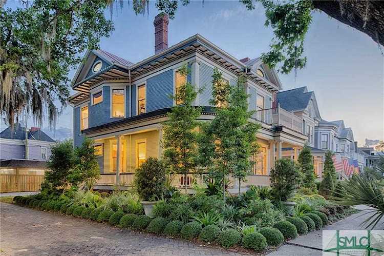 121 E 36th St Savannah, GA 31401
