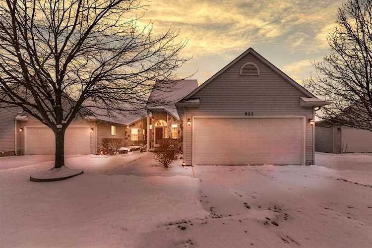 933 Village Way South Lyon, MI 48178