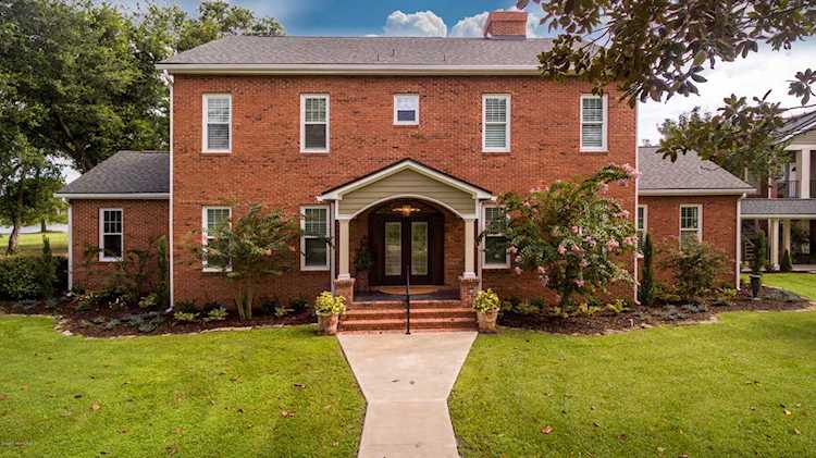5200 Amy Way Mims, FL 32754