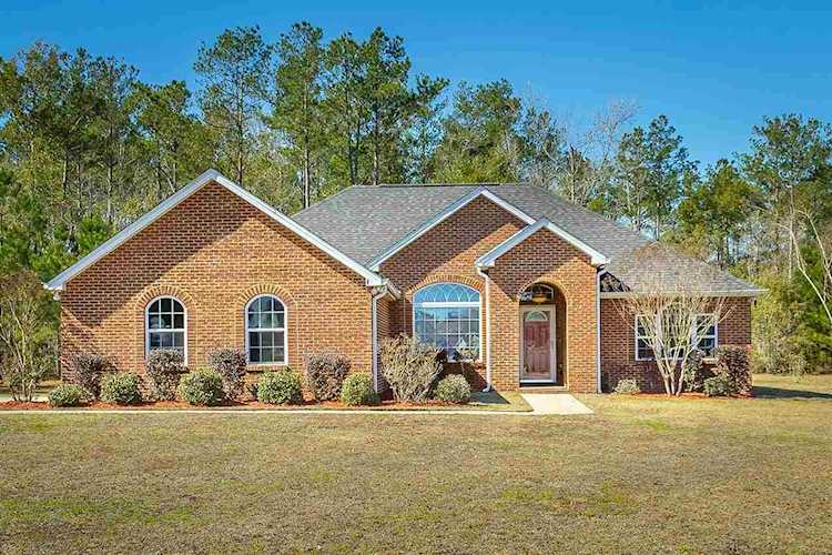 4 Lilac Lane Crawfordville, FL 32327 in The Flowers