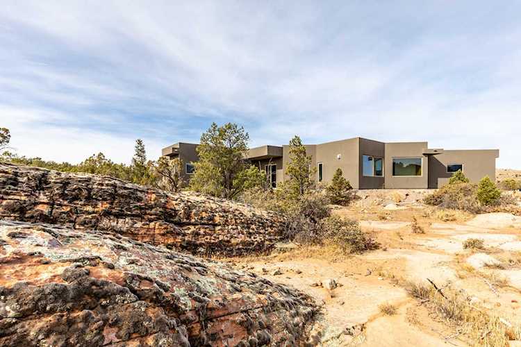 688 N Rock Garden LN Dammeron Valley, UT 84783