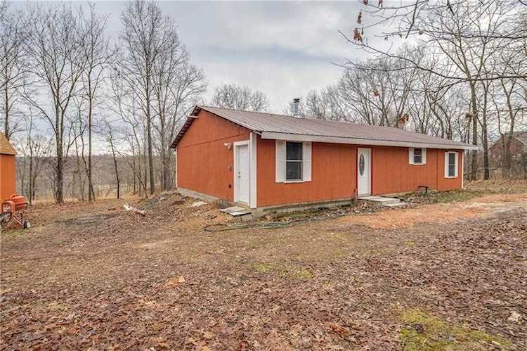 15434 Ridge Rd Gravette, AR 72736