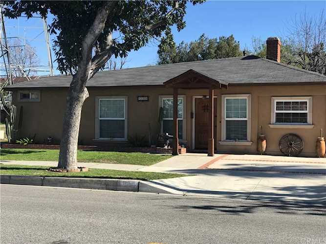 1104 N Pass Avenue Burbank, CA 91505