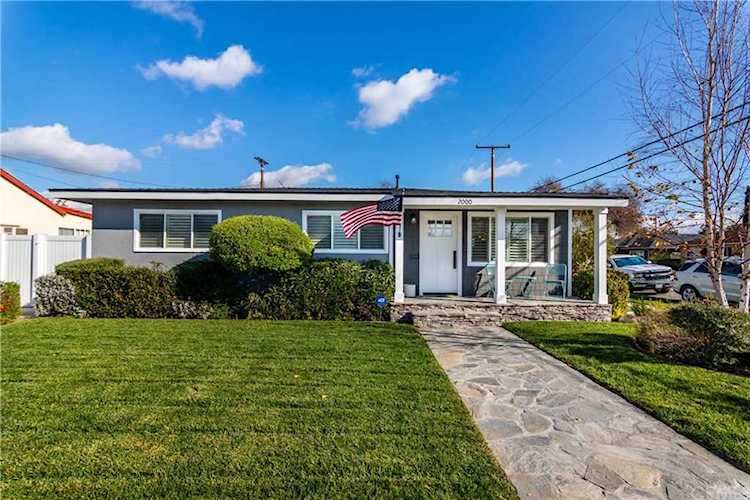 2000 Snowden Avenue Long Beach, CA 90815