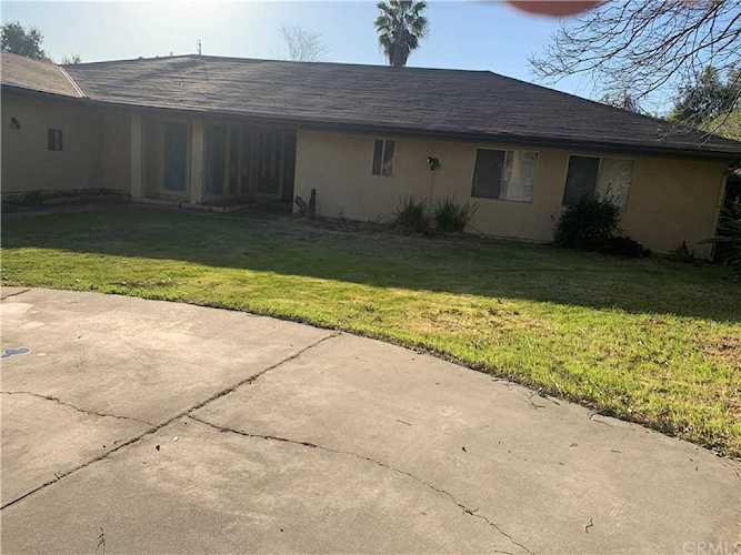 1999 Navarro Avenue Pasadena, CA 91103