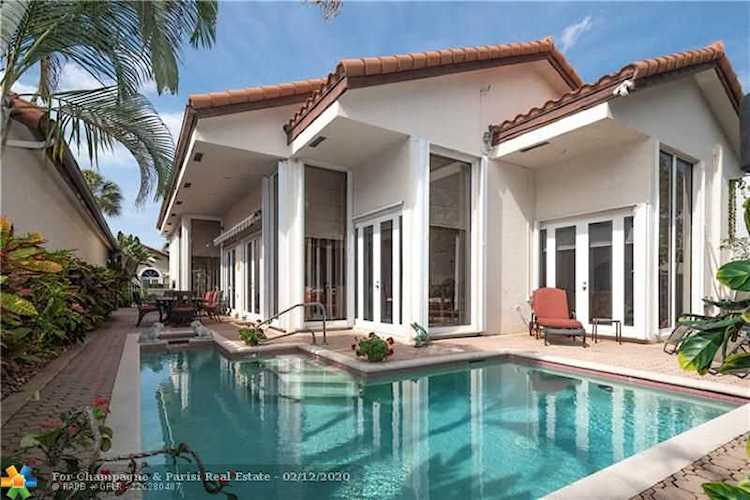 23201 Via Stel Boca Raton, FL 33433