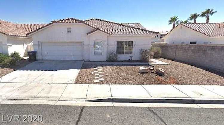 697 Pearl Island Dr Henderson, NV 89015