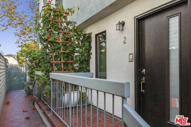 1118 17th Street #2 Santa Monica, CA 90403