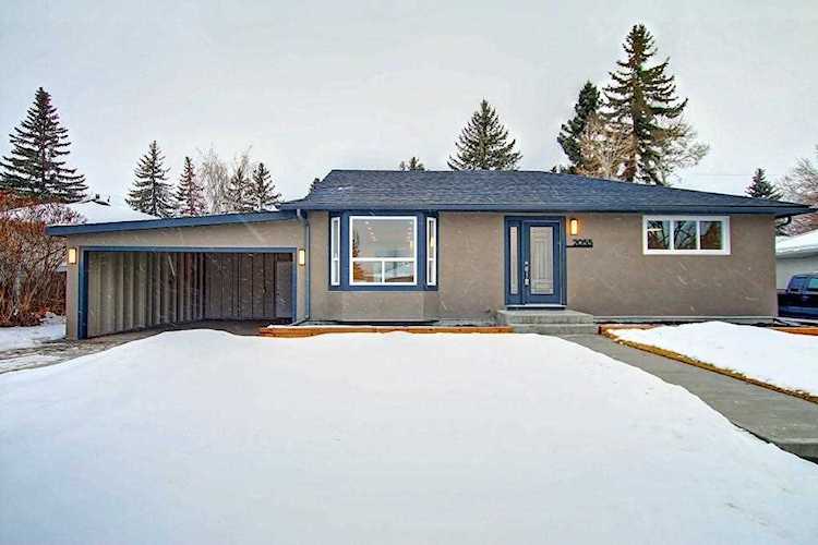 2055 33 Street SE Calgary, AB T2B 0T8