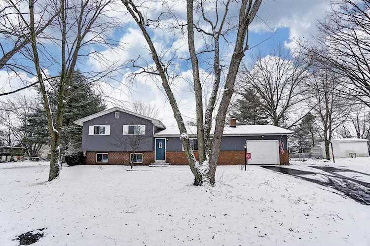 225 Oak Meadow Drive Pataskala, OH 43062