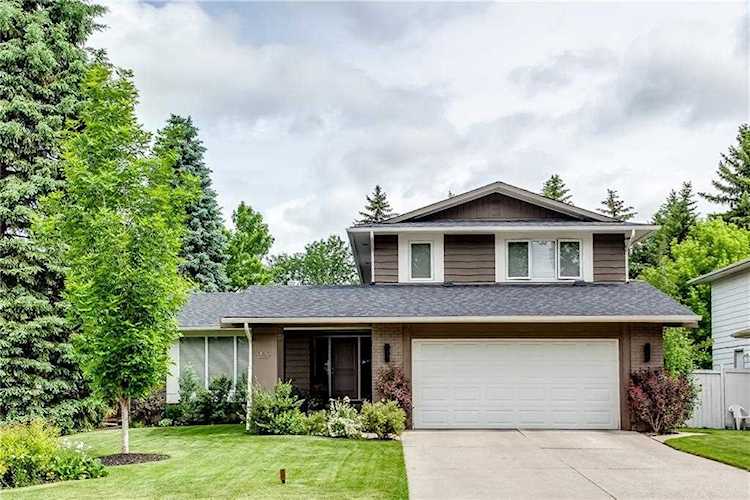 2119 Lake Bonavista Drive SE Calgary, AB T2J 2Z8