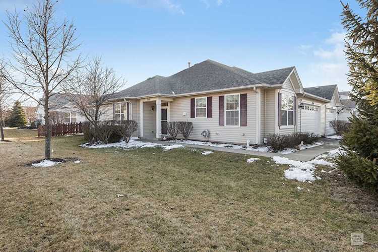 700 Bellevue Circle, Oswego, IL, 60543 located in the Steeplechase Photo 1
