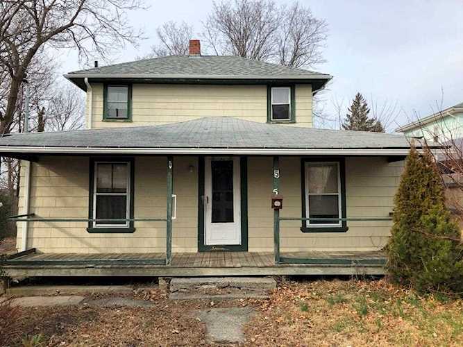5 Crescent AV East Providence, RI 02915