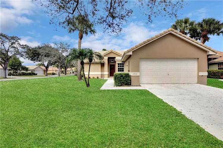 3803 S Lancewood Pl Delray Beach, FL 33445