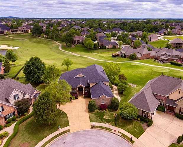 5230 S Waterford Place Ct Rogers, AR 72758