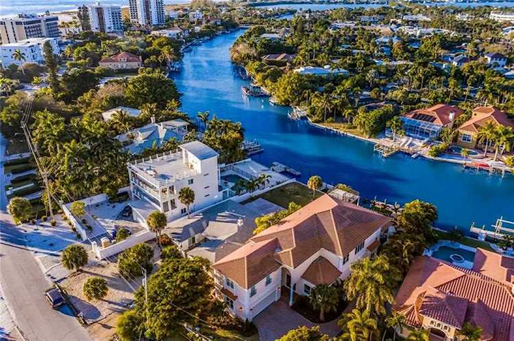 443 S Polk Drive Sarasota, FL 34236