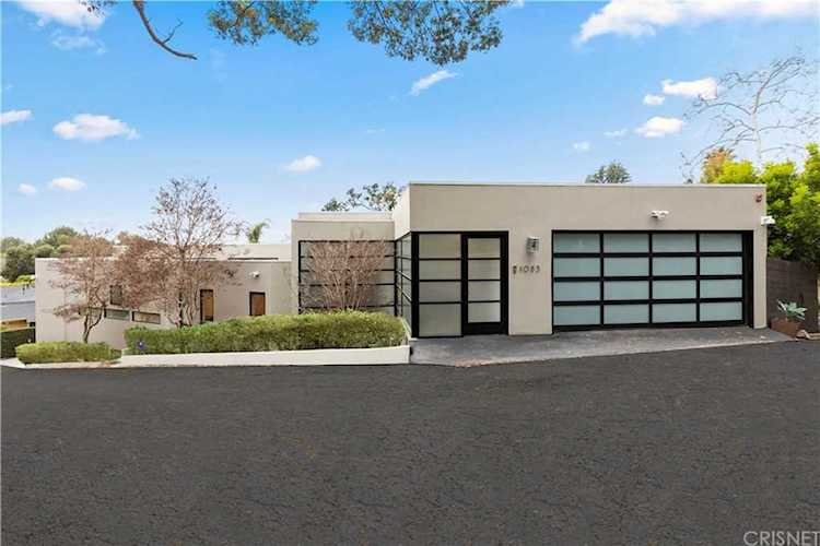 1085 Carolyn Way Beverly Hills, CA 90210