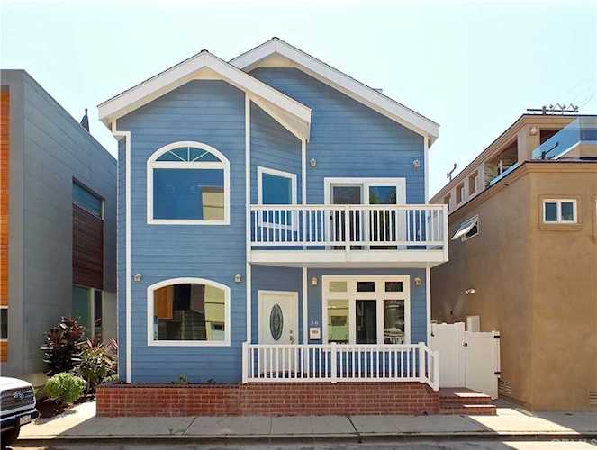 38 61st Place Long Beach, CA 90803