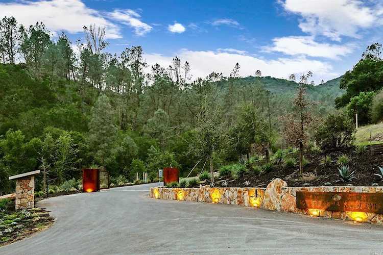 100 Reserve Road St. Helena, CA 94574