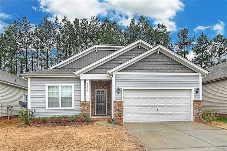 9115 Aubrac Ln Charlotte, NC 28213