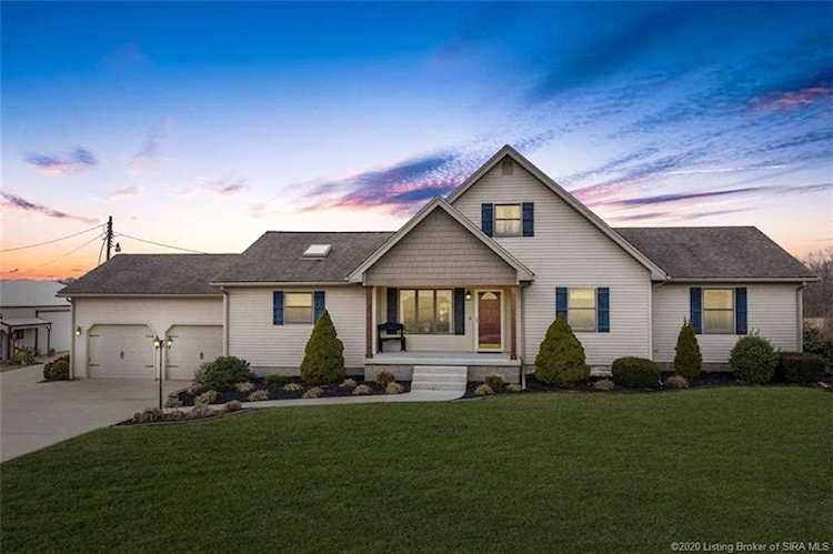 2202 S Double Or Nothing Rd Scottsburg, IN 47170