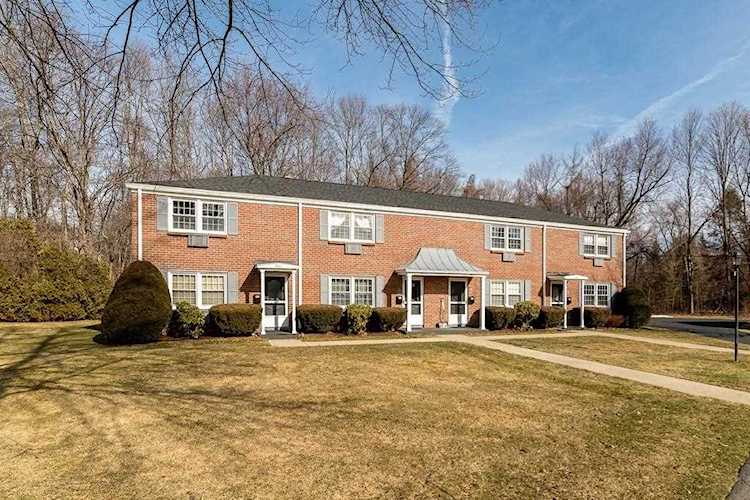 27 Dewey Ave #9 Westfield, MA 01085