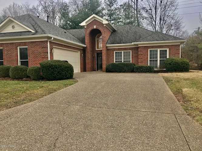 10000 Forest Village Ln Louisville, KY 40223