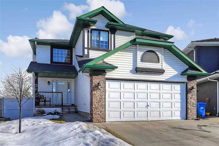 435 Douglas Ridge Mews SE Calgary, AB T2Z 2M4