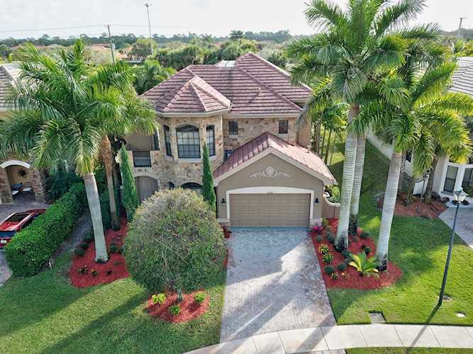 10281 Medicis Place Wellington, FL 33449