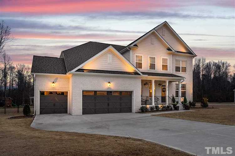 3812 Simone Lane Fuquay Varina, NC 27526