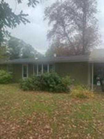 226 W Main St East Brookfield, MA 01515