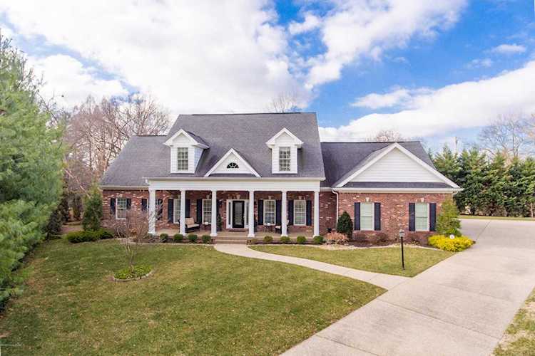 704 Hollingsworth Pl Louisville, KY 40207