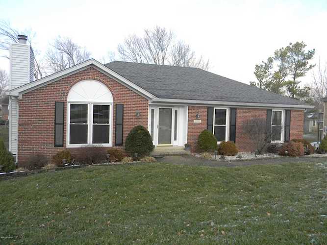 12111 Valley Dr Goshen, KY 40026