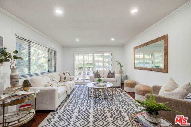 6700 Hillpark Drive #102 Los Angeles, CA 90068