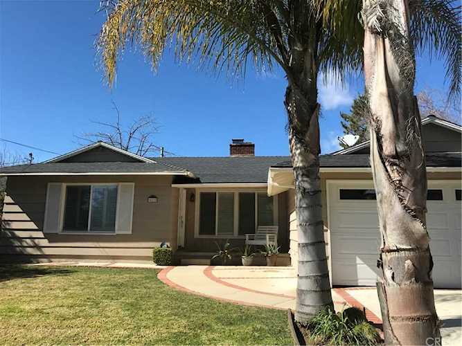 4515 El Camino Corto La Canada Flintridge, CA 91011