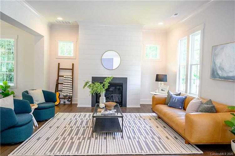 2831 Springway Dr Charlotte, NC 28205