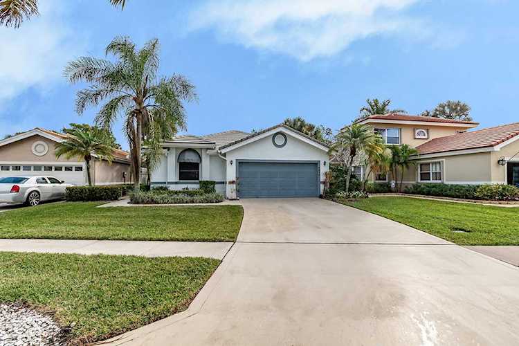 6274 Breckenridge Circle Lake Worth, FL 33467