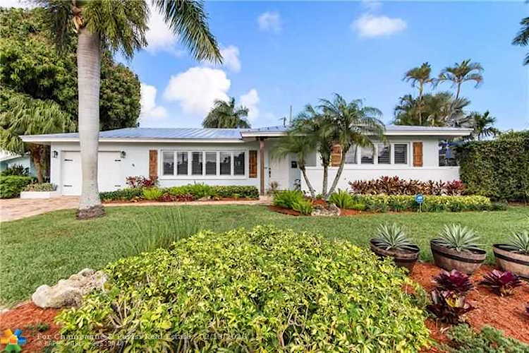 898 SW 15th Ave Boca Raton, FL 33486