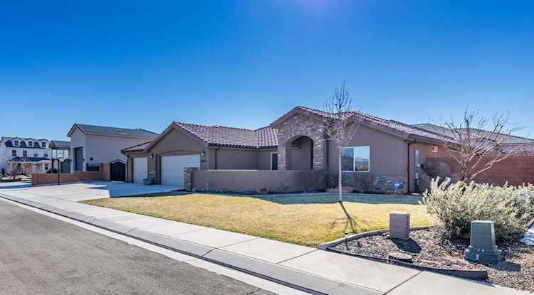 3697 W 2800 S Hurricane, UT 84737
