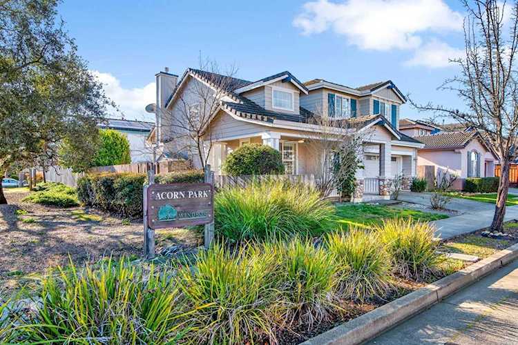 7642 12th Hole Drive Windsor, CA 95492